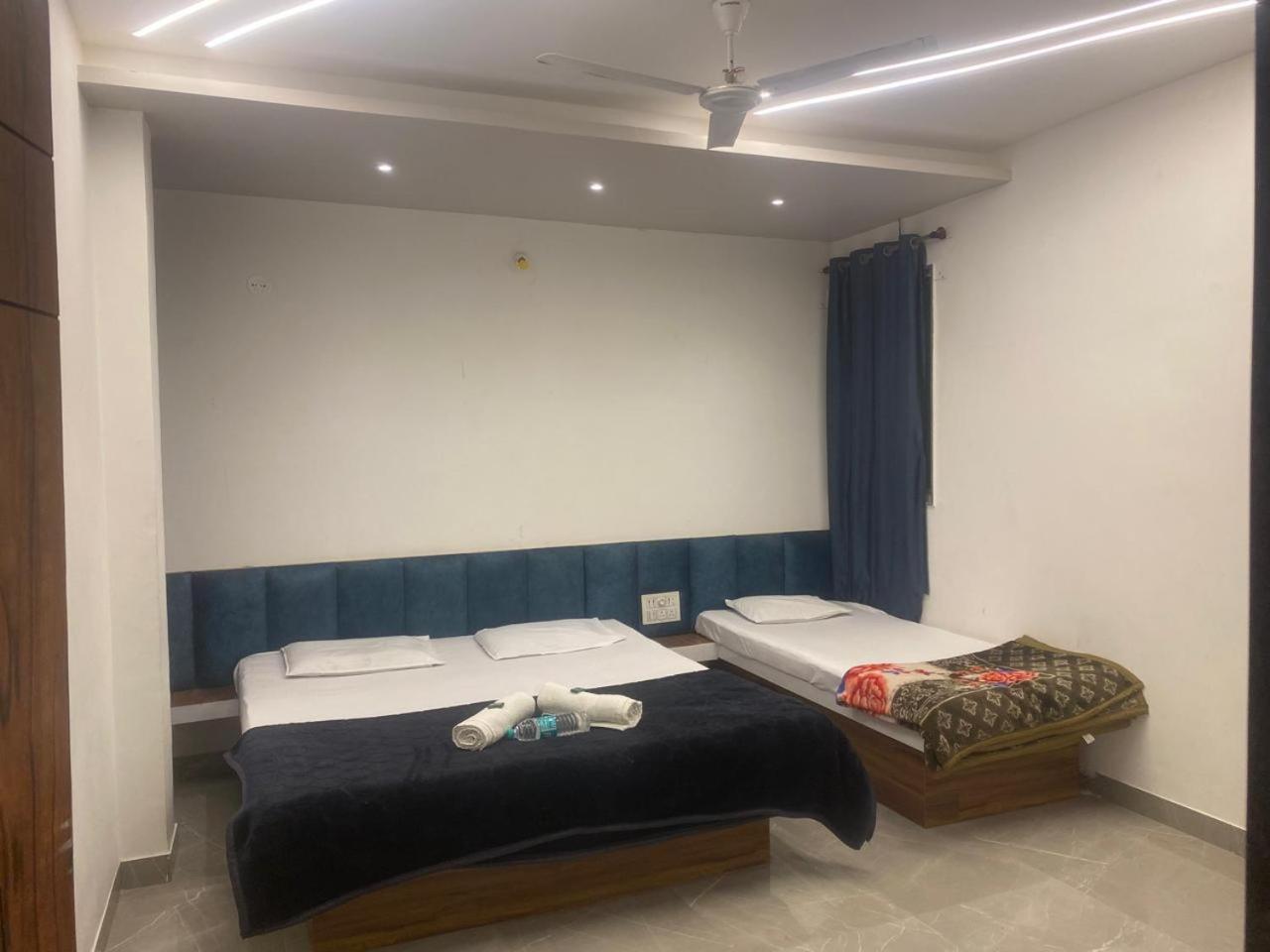 Akalkot Maharaja Guest House Nashikkar מראה חיצוני תמונה